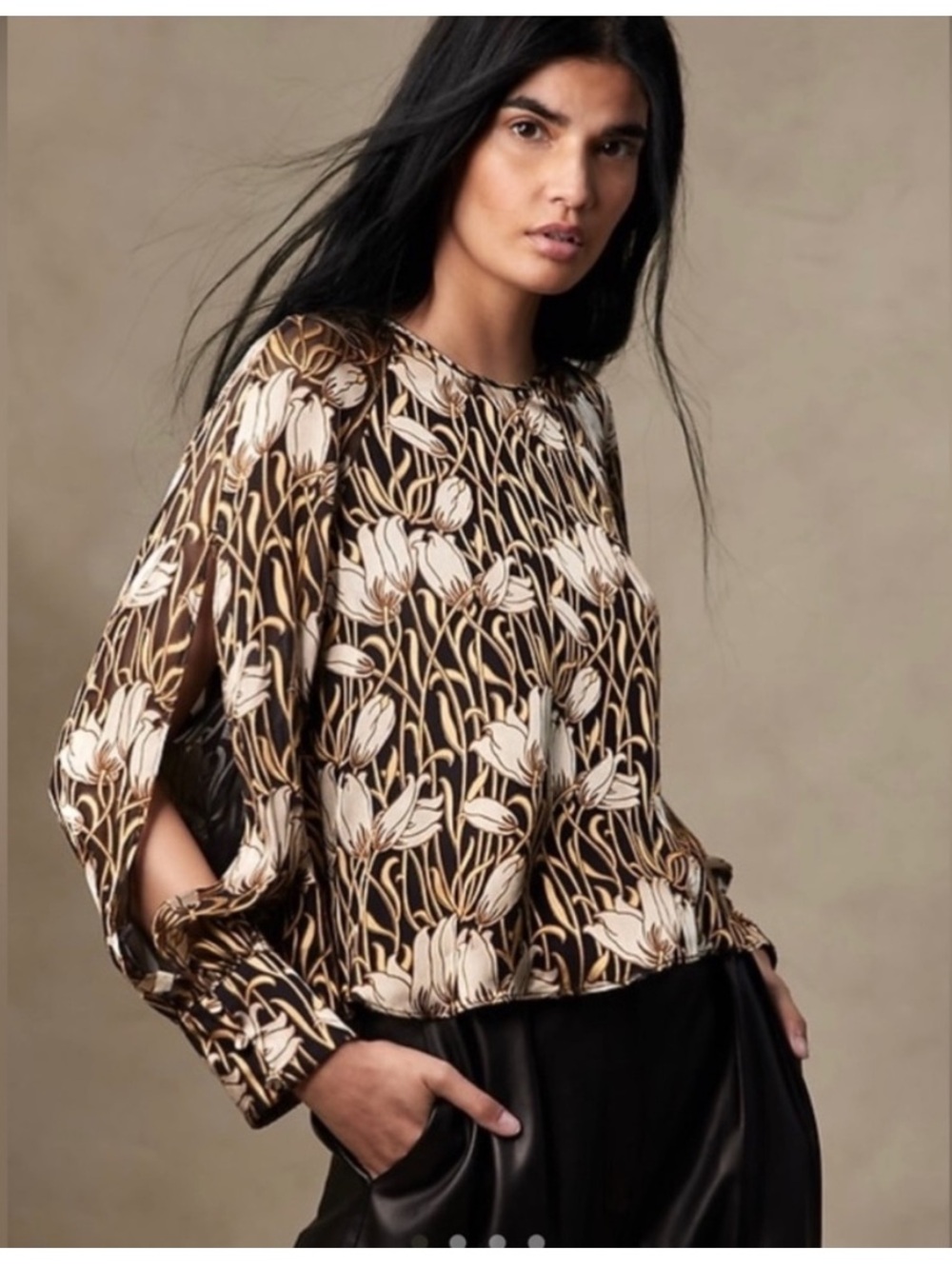 Banana Republic black and Cream Floral Balloon-Sleeve Blouse new with tags XL